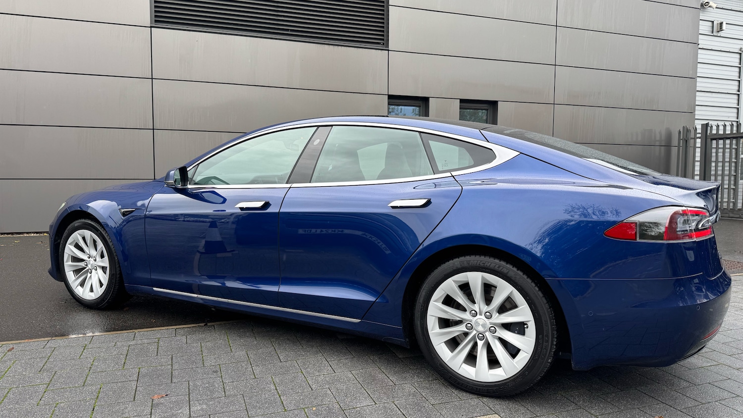 Used Tesla Model S 2019 for sale - 76352409: Photo 21