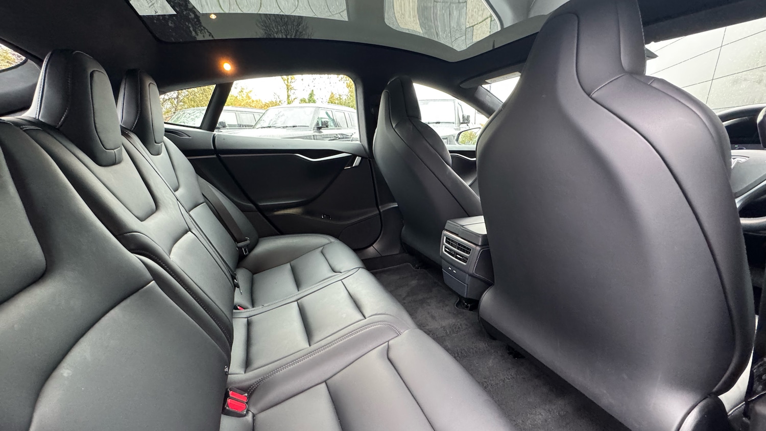 Used Tesla Model S 2019 for sale - 76352409: Photo 33