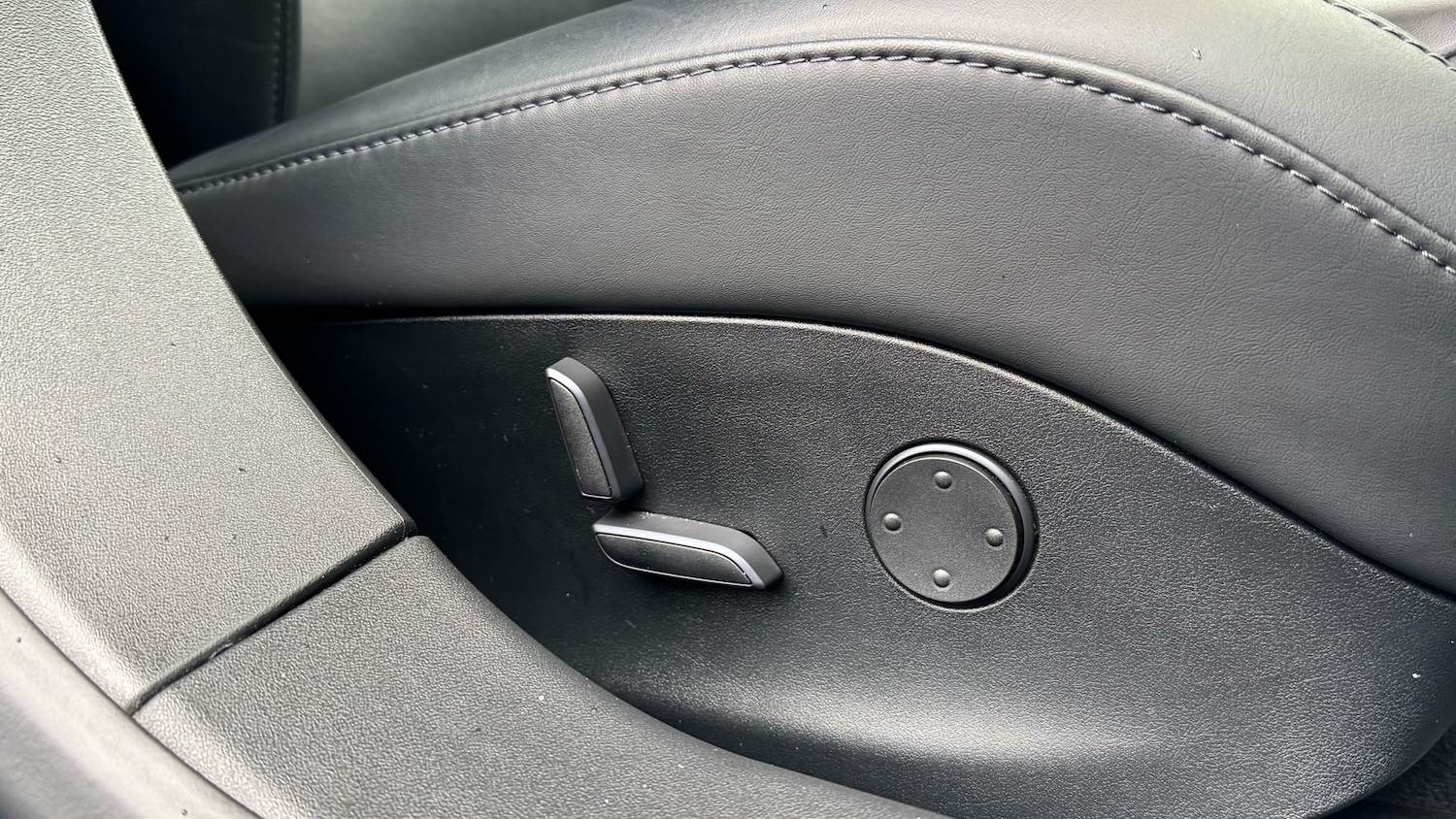Used Tesla Model S 2019 for sale - 76352409: Photo 37