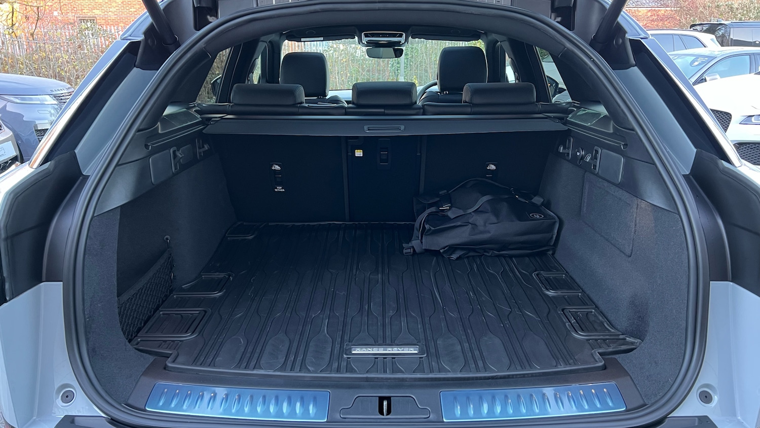 Used Land Rover Range Rover Velar 2025 for sale - 77544550: Photo 10