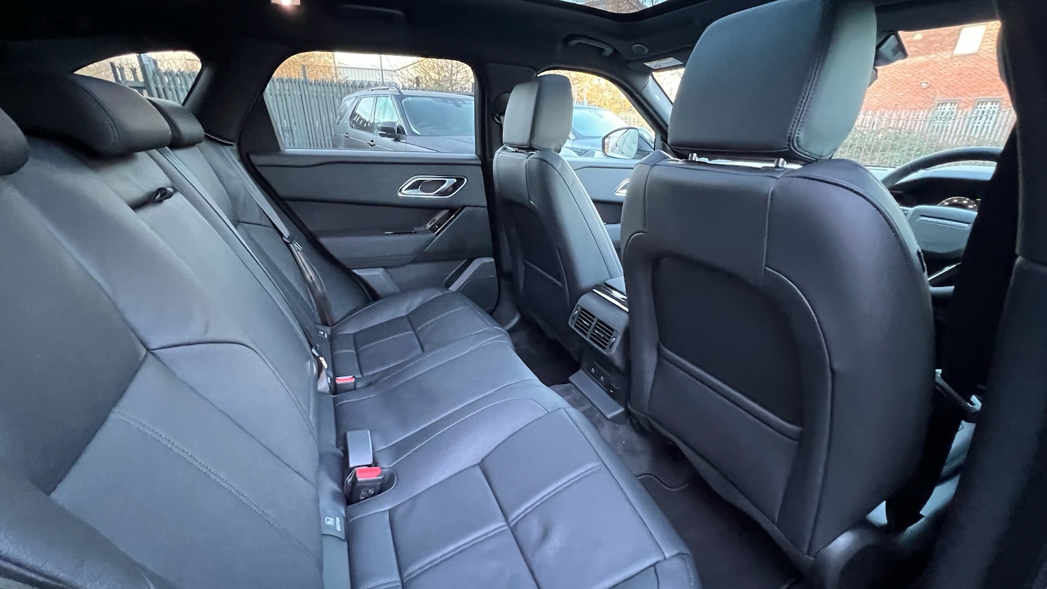 Used Land Rover Range Rover Velar 2025 for sale - 77544550: Photo 30