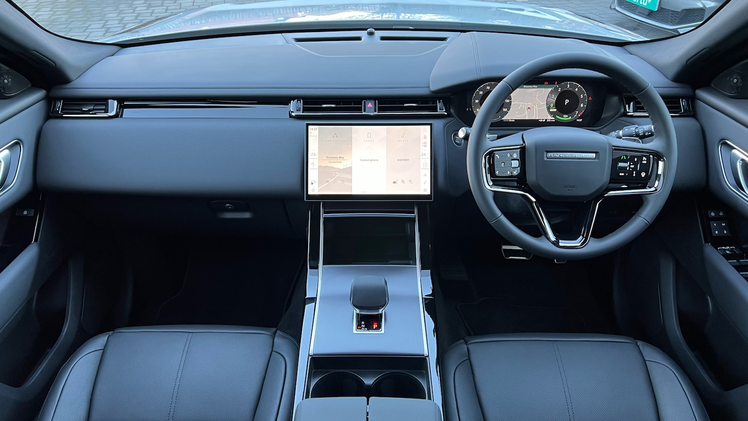 Used Land Rover Range Rover Velar 2025 for sale - 77544550: Photo 9