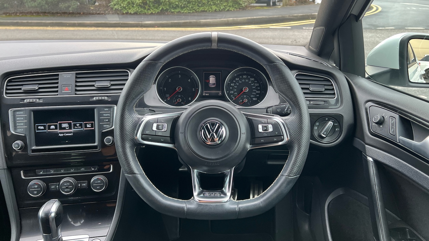 Used Volkswagen Golf 2015 for sale - 76791698: Photo 15