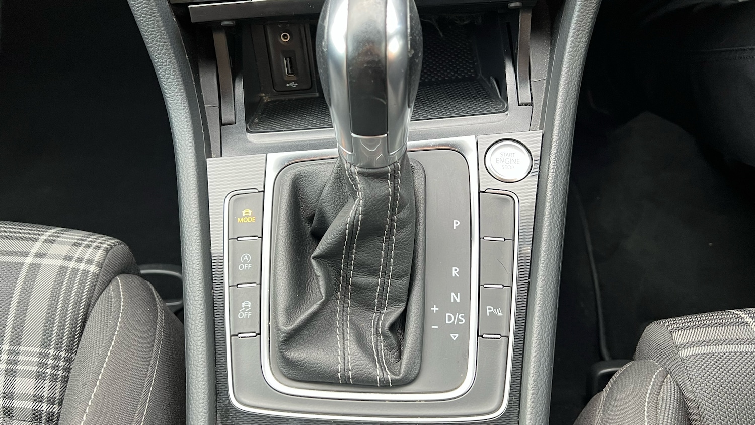 Used Volkswagen Golf 2015 for sale - 76791698: Photo 40