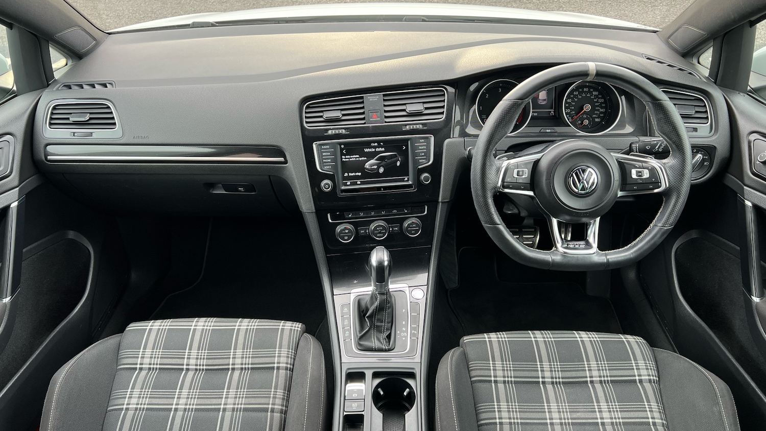 Used Volkswagen Golf 2015 for sale - 76791698: Photo 9