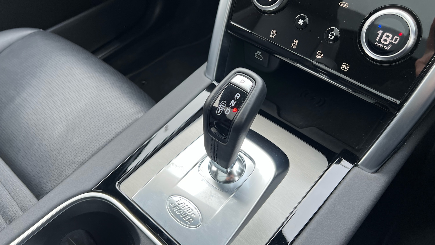 Used Land Rover Discovery Sport 2023 for sale - 78027636: Photo 13