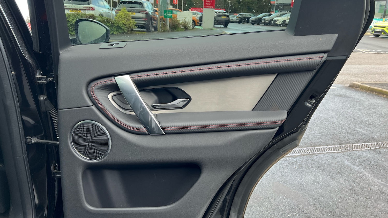 Used Land Rover Discovery Sport 2023 for sale - 78027636: Photo 31