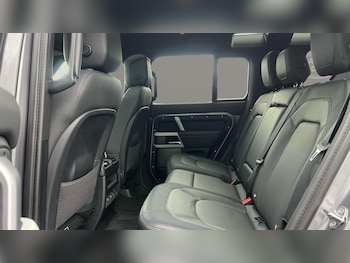 Used Land Rover Defender 2023 for sale - 75512215: Photo