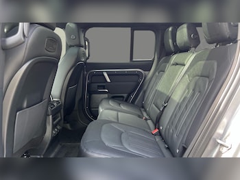 Used Land Rover Defender 2022 for sale - 75962277: Photo
