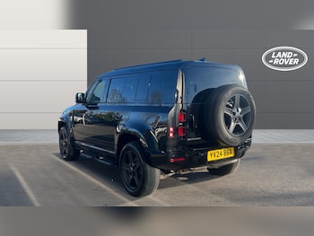 Used Land Rover Defender 2024 for sale - 77069552: Photo