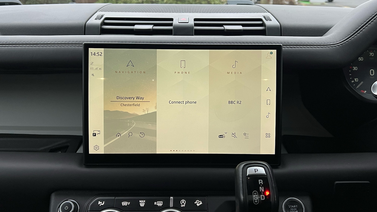 Used Land Rover Defender 2022 for sale - 77198780: Photo 14