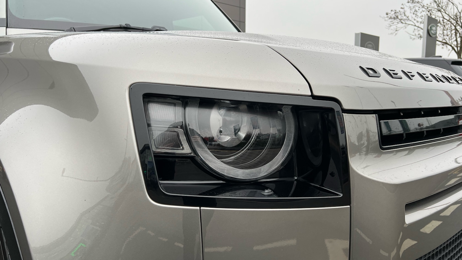 Used Land Rover Defender 2022 for sale - 77198780: Photo 17