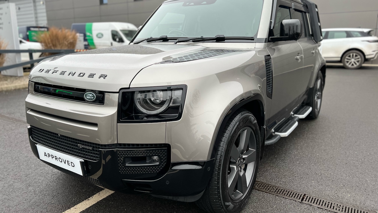 Used Land Rover Defender 2022 for sale - 77198780: Photo 24