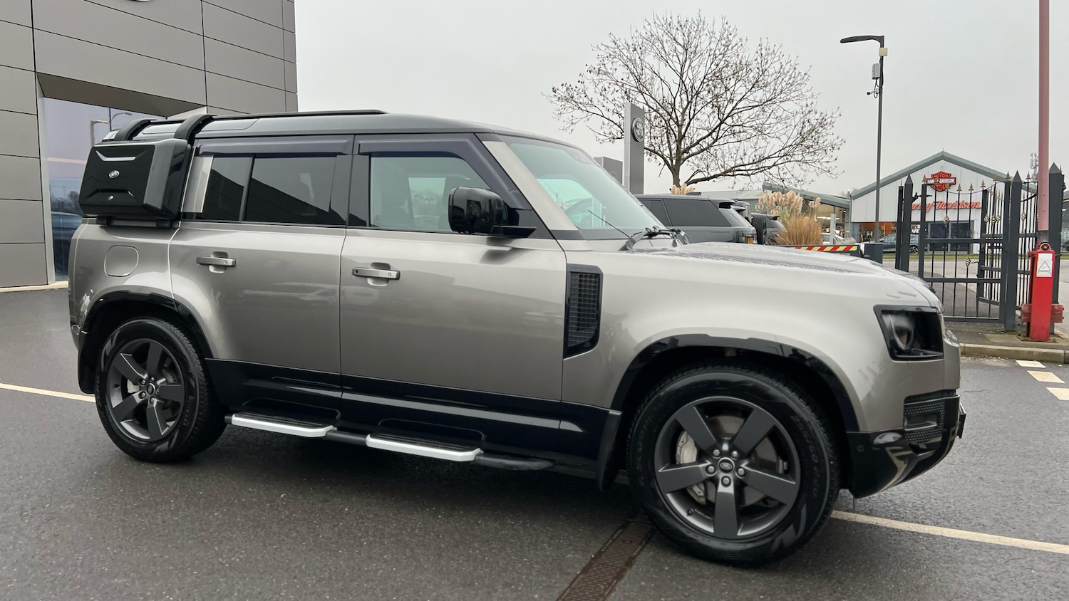 Used Land Rover Defender 2022 for sale - 77198780: Photo 26