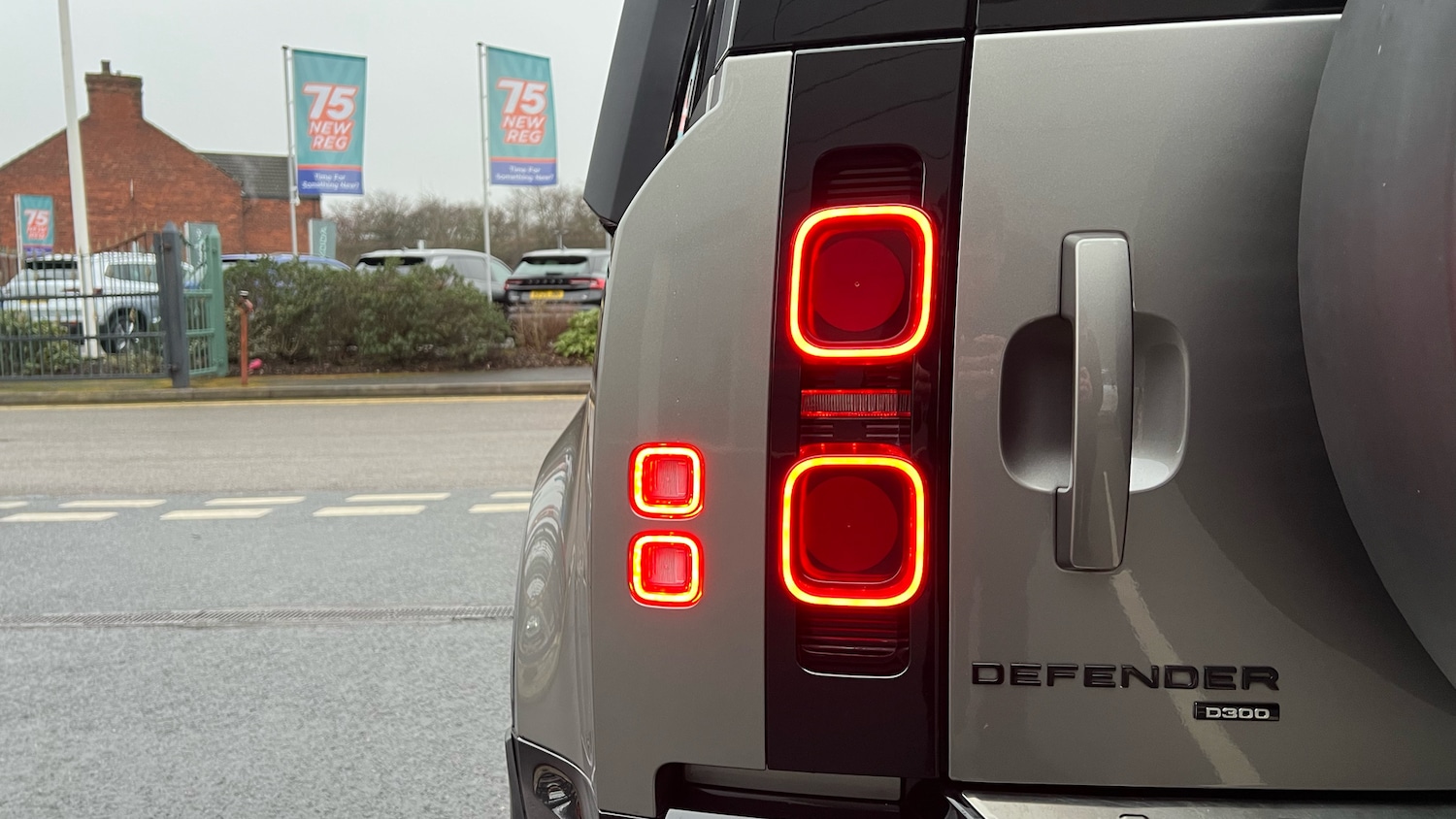 Used Land Rover Defender 2022 for sale - 77198780: Photo 30