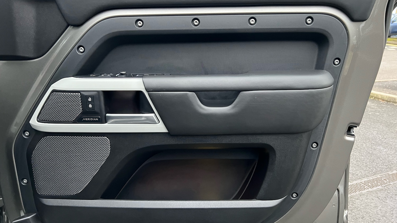 Used Land Rover Defender 2022 for sale - 77198780: Photo 34