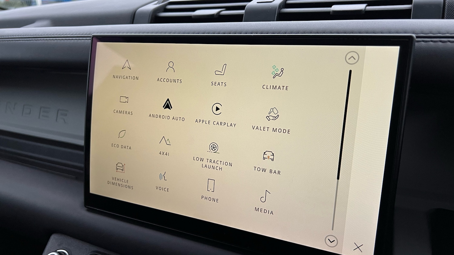 Used Land Rover Defender 2022 for sale - 77198780: Photo 39