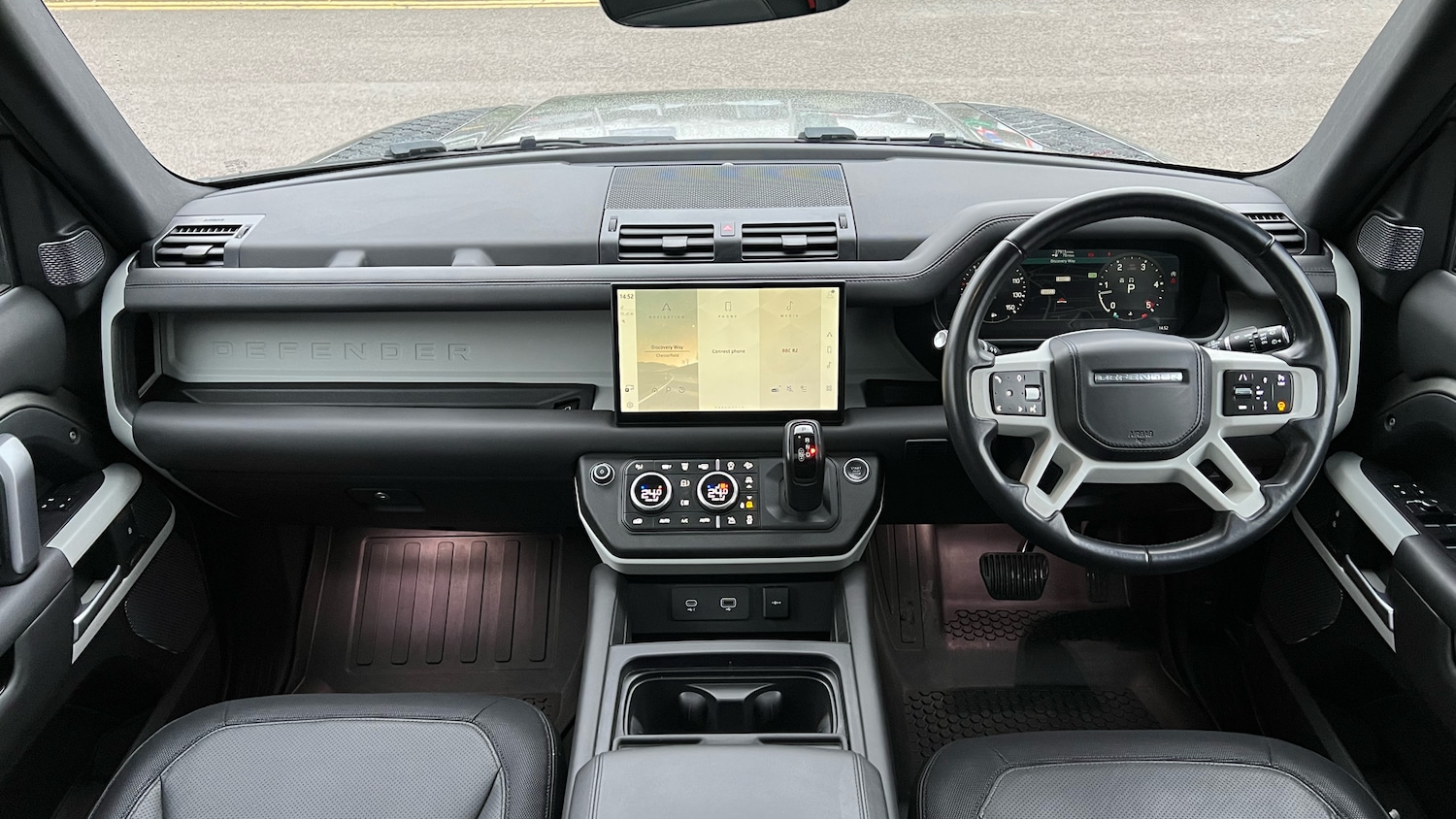 Used Land Rover Defender 2022 for sale - 77198780: Photo 9