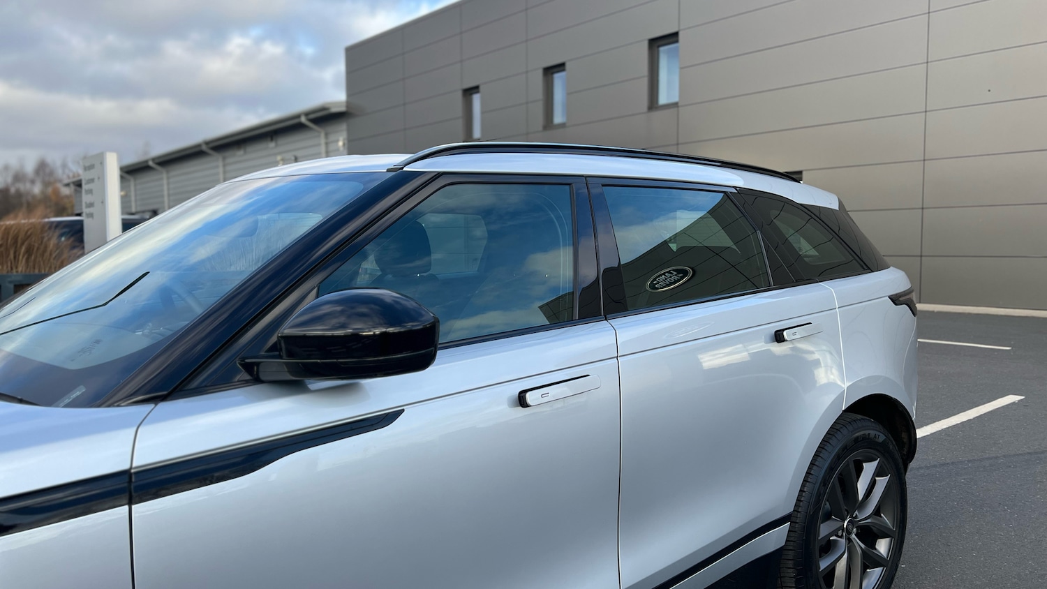 Used Land Rover Range Rover Velar 2025 for sale - 76924211: Photo 22