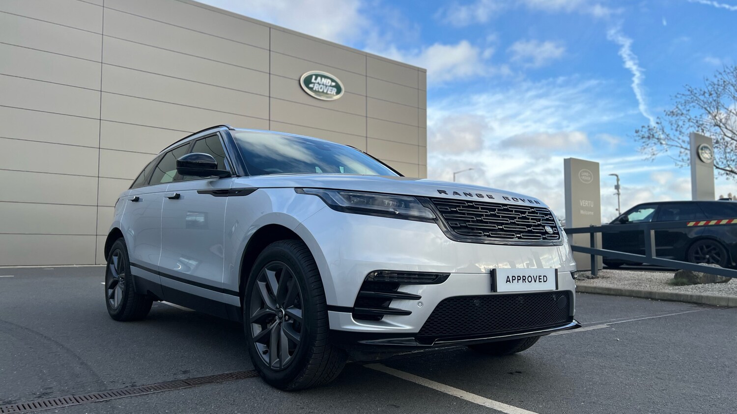 Used Land Rover Range Rover Velar 2025 for sale - 76924211: Photo 25