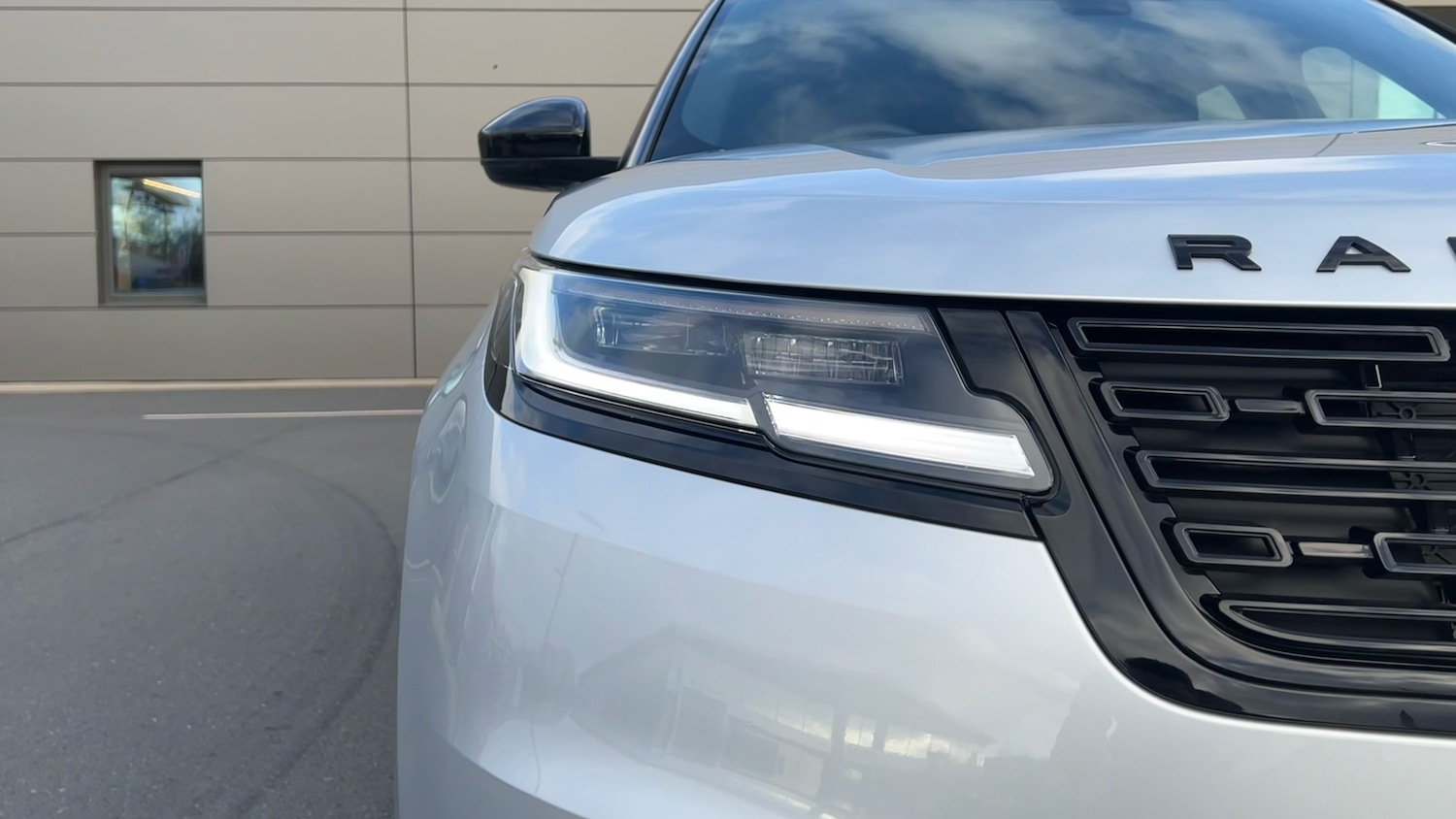 Used Land Rover Range Rover Velar 2025 for sale - 76924211: Photo 29