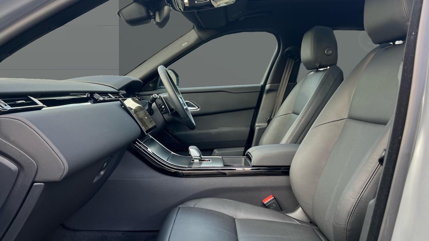 Used Land Rover Range Rover Velar 2025 for sale - 76924211: Photo 3