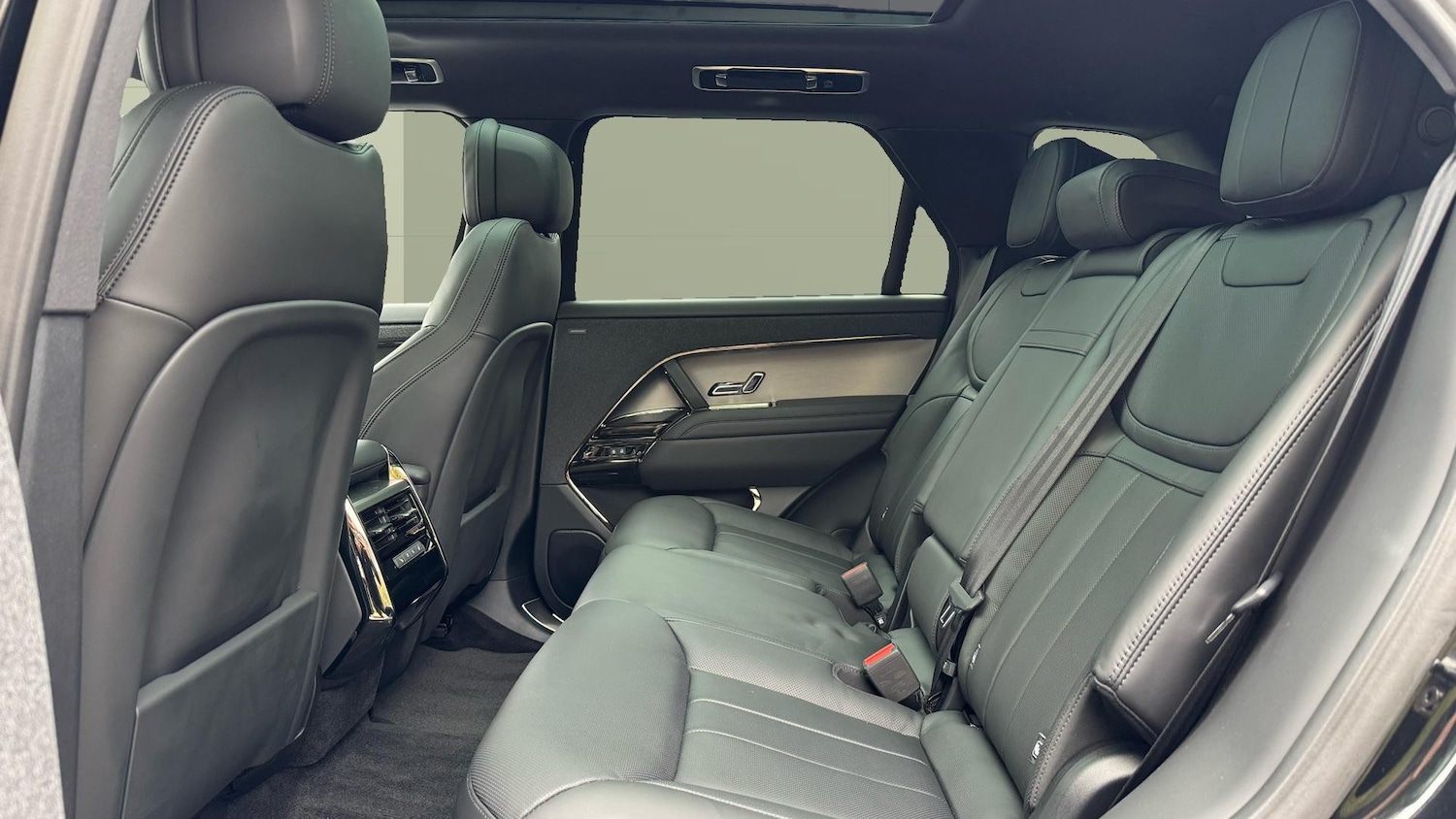 Used Land Rover Range Rover Sport 2025 for sale - 76253899: Photo 4