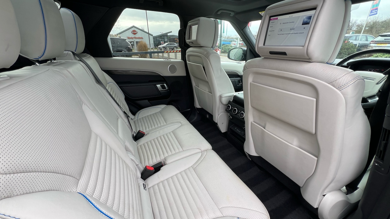 Used Land Rover Discovery 2020 for sale - 77766168: Photo 32