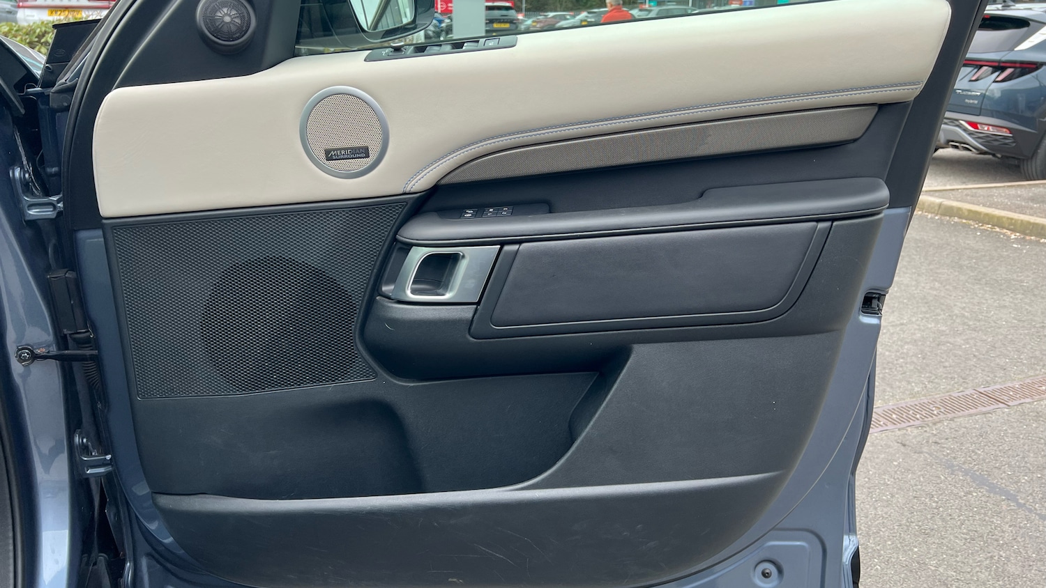 Used Land Rover Discovery 2020 for sale - 77766168: Photo 35