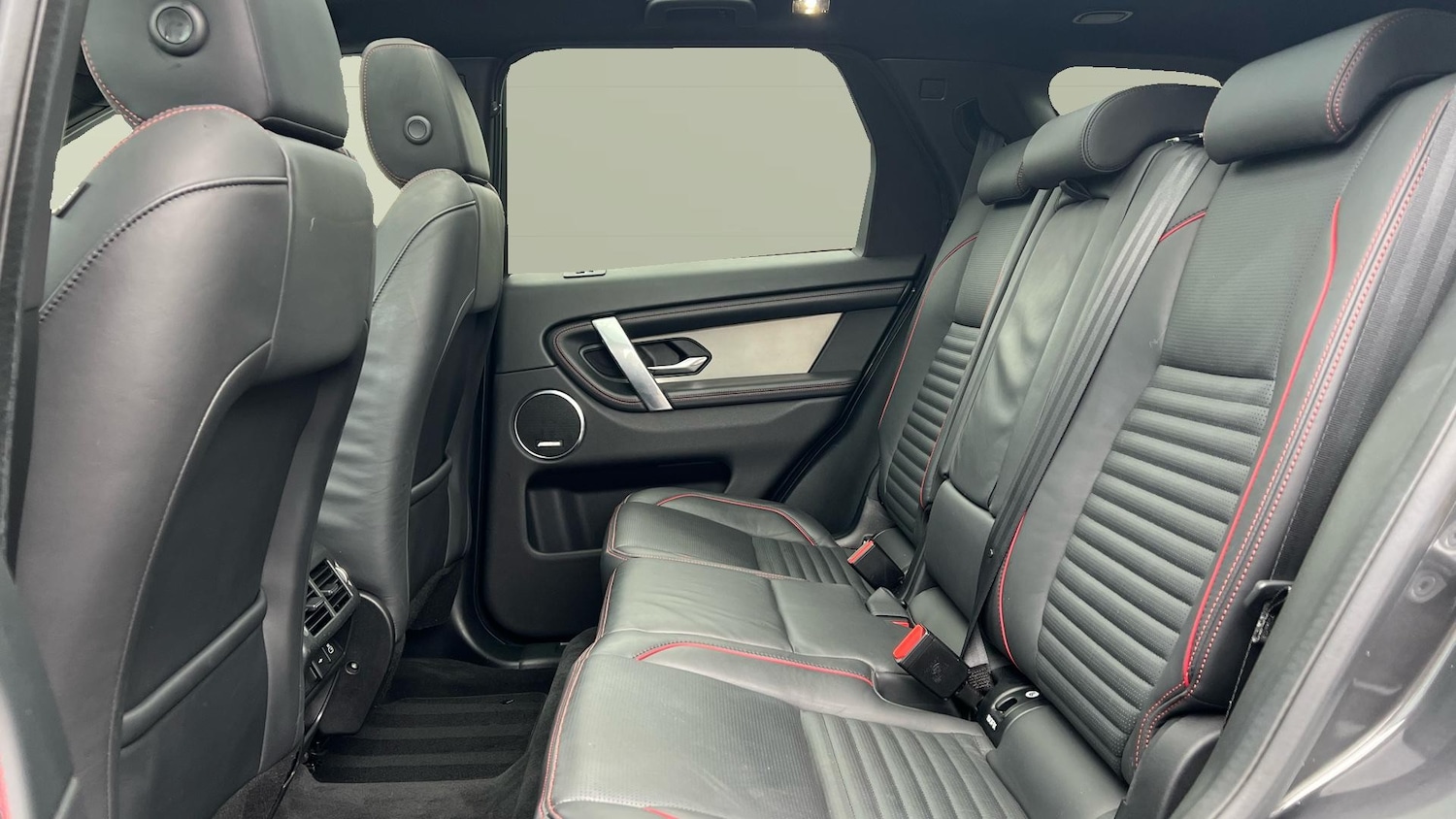 Used Land Rover Discovery Sport 2022 for sale - 77605142: Photo 4