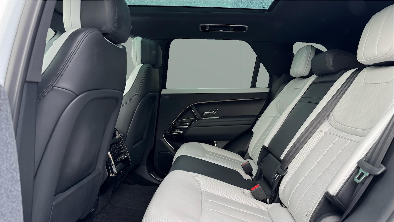 Used Land Rover Range Rover Sport 2022 for sale - 76565302: Photo 4