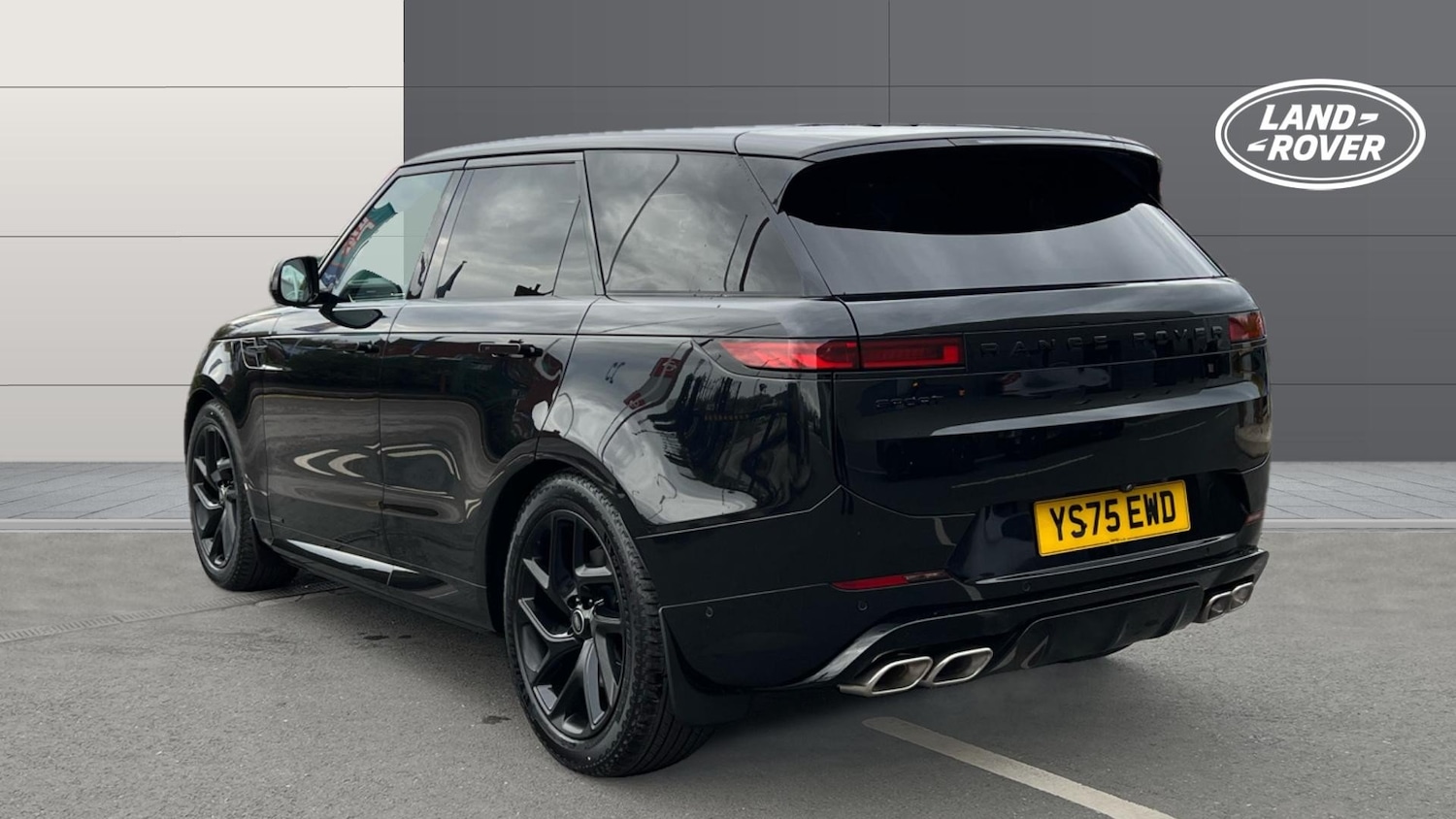 Used Land Rover Range Rover Sport 2025 for sale - 77167890: Photo 2