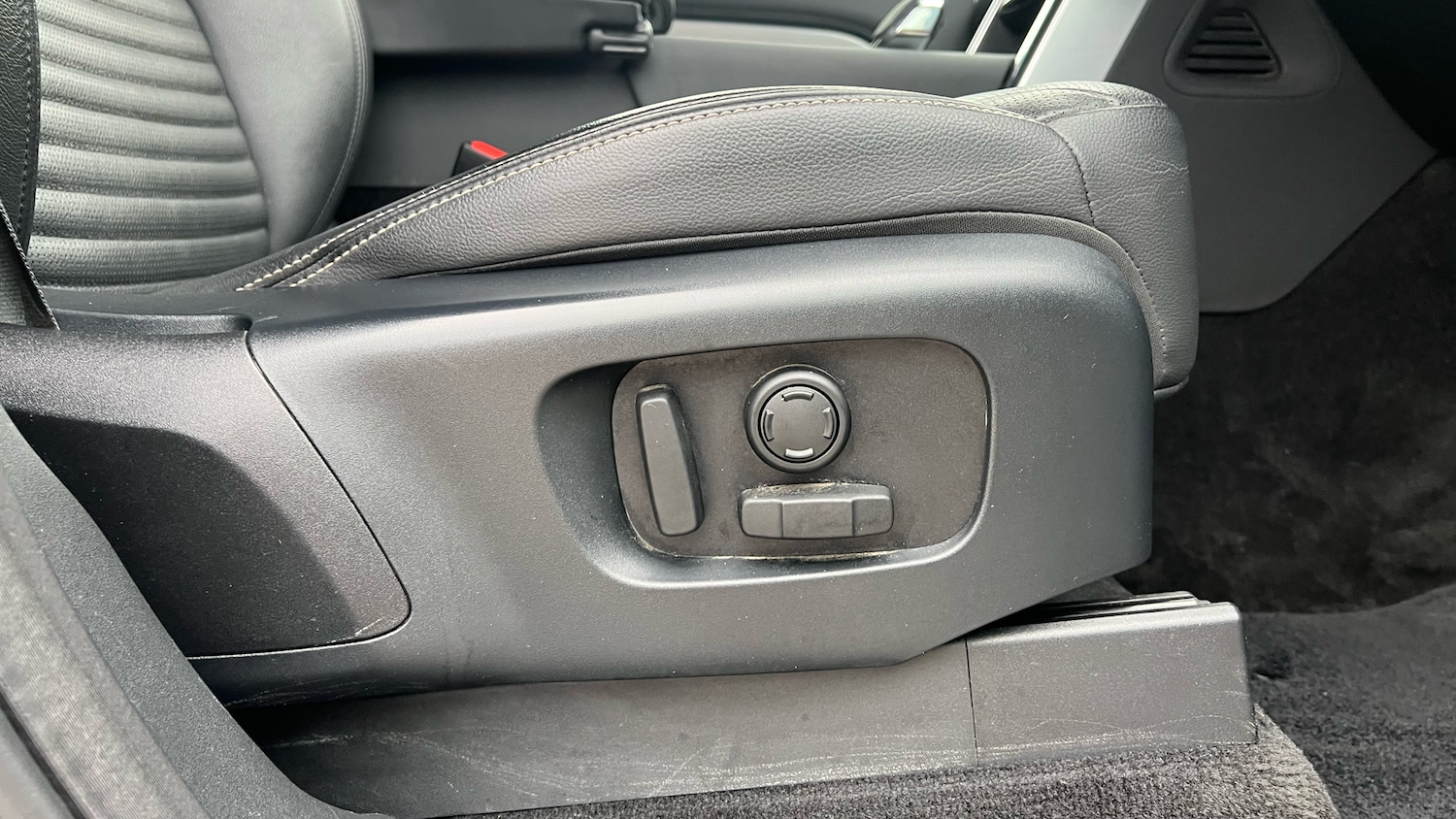 Used Land Rover Discovery 2021 for sale - 77901458: Photo 36