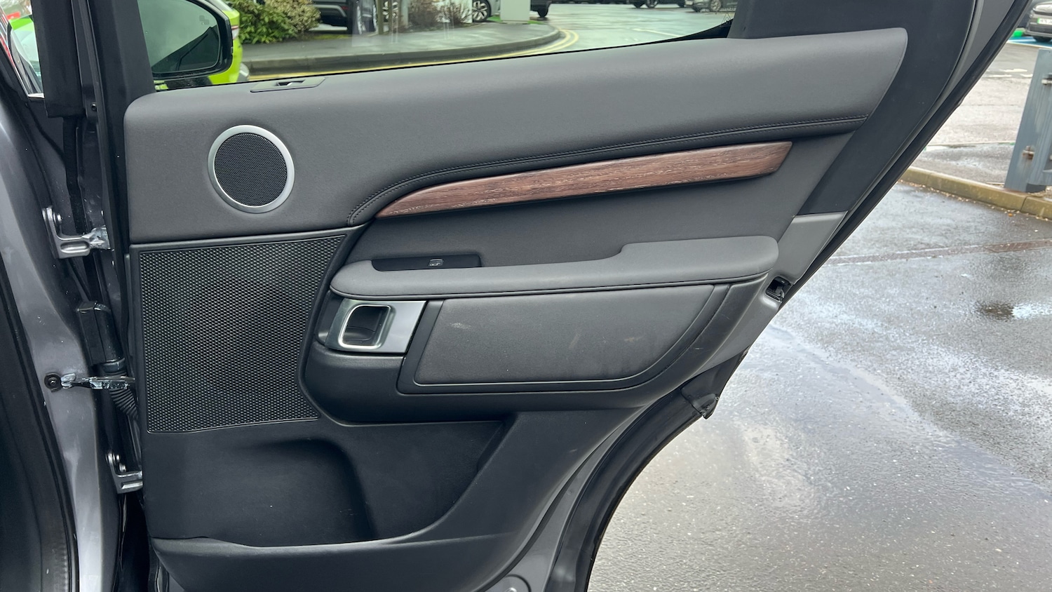 Used Land Rover Discovery 2020 for sale - 77746530: Photo 31