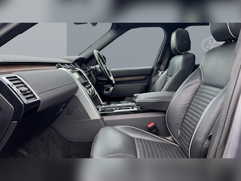 Used Land Rover Discovery 2020 for sale - 77746530: Photo