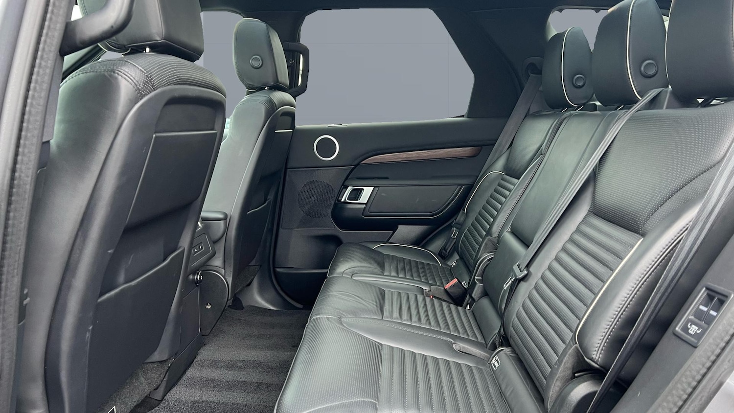 Used Land Rover Discovery 2020 for sale - 77746530: Photo 4