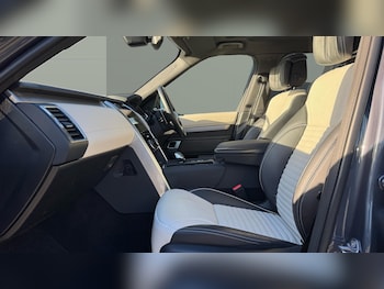 Used Land Rover Discovery 2024 for sale - 76205947: Photo