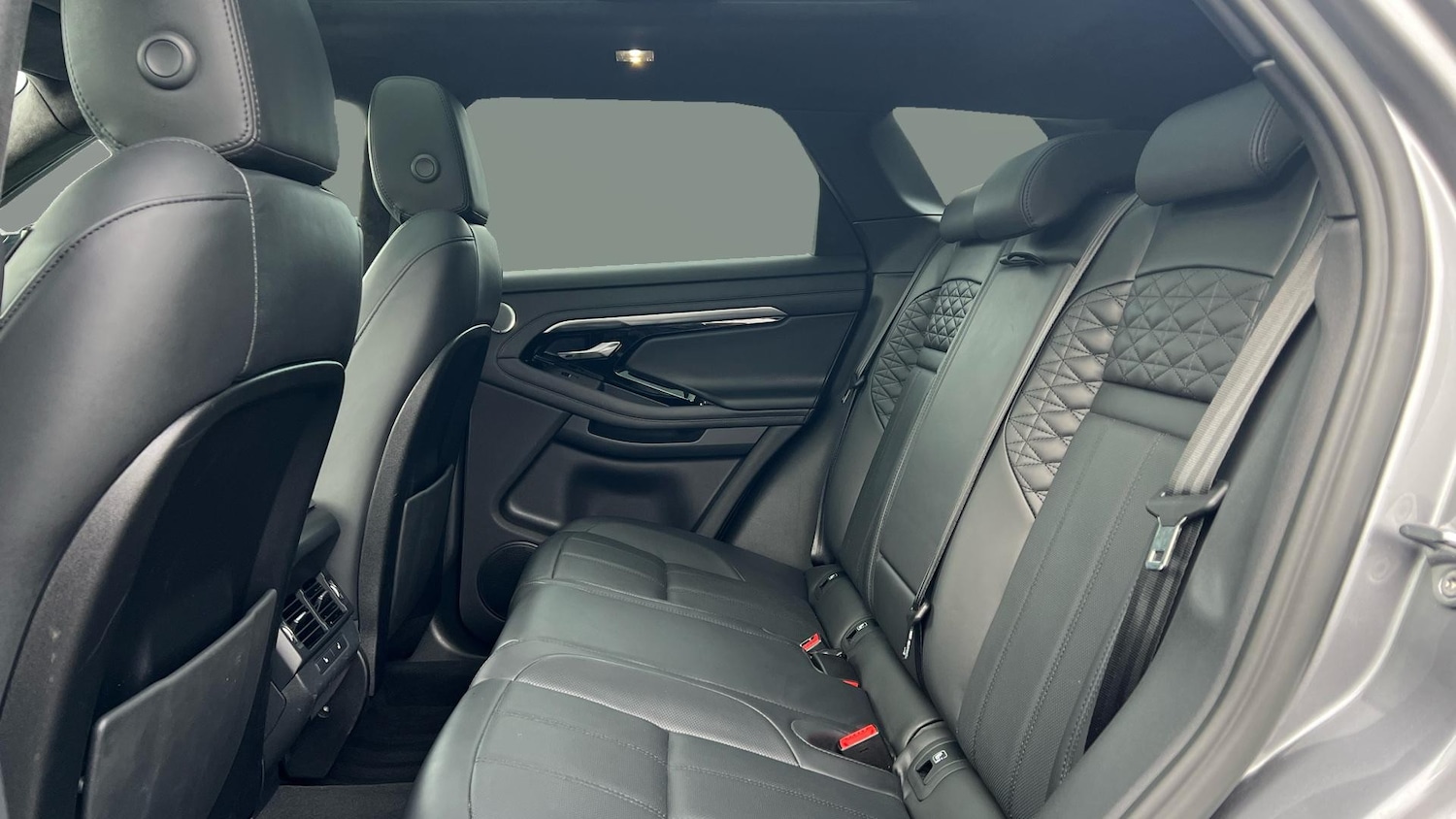 Used Land Rover Range Rover Evoque 2023 for sale - 77228104: Photo 4