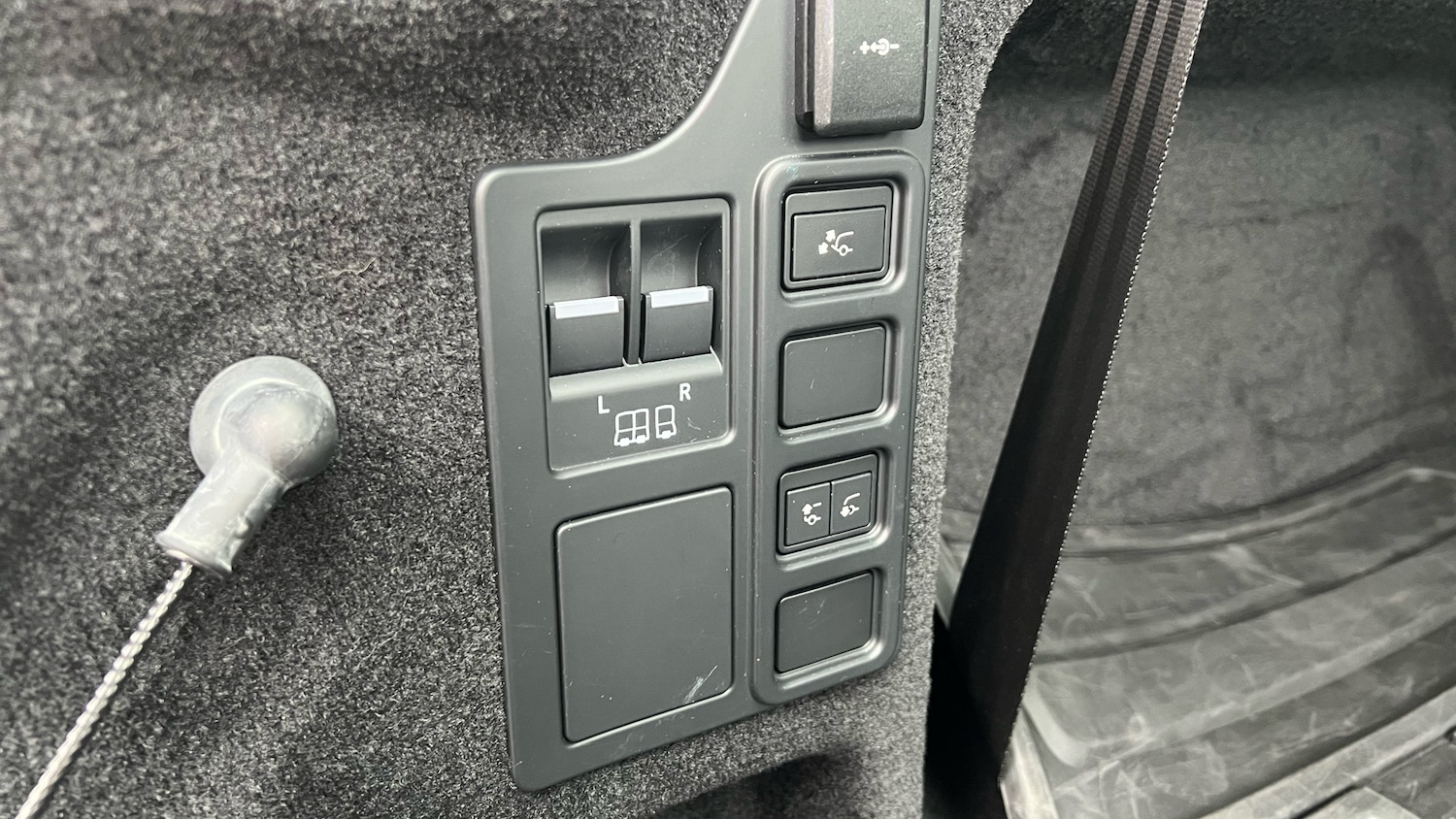 Used Land Rover Discovery 2022 for sale - 76578487: Photo 30