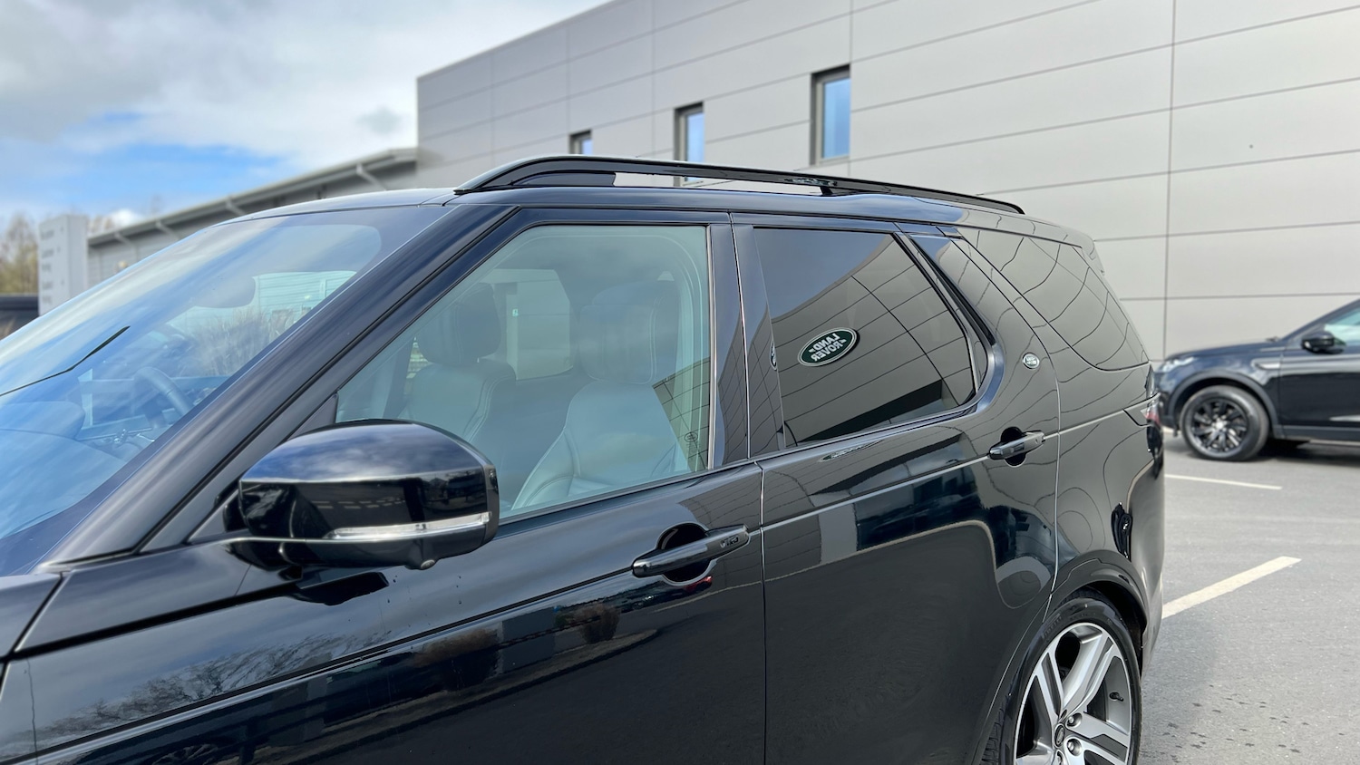 Used Land Rover Discovery 2026 for sale - 78067380: Photo 22