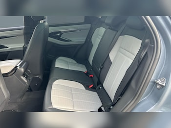 Used Land Rover Range Rover Evoque 2023 for sale - 78084346: Photo