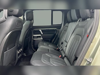 Used Land Rover Defender 2021 for sale - 78846346: Photo