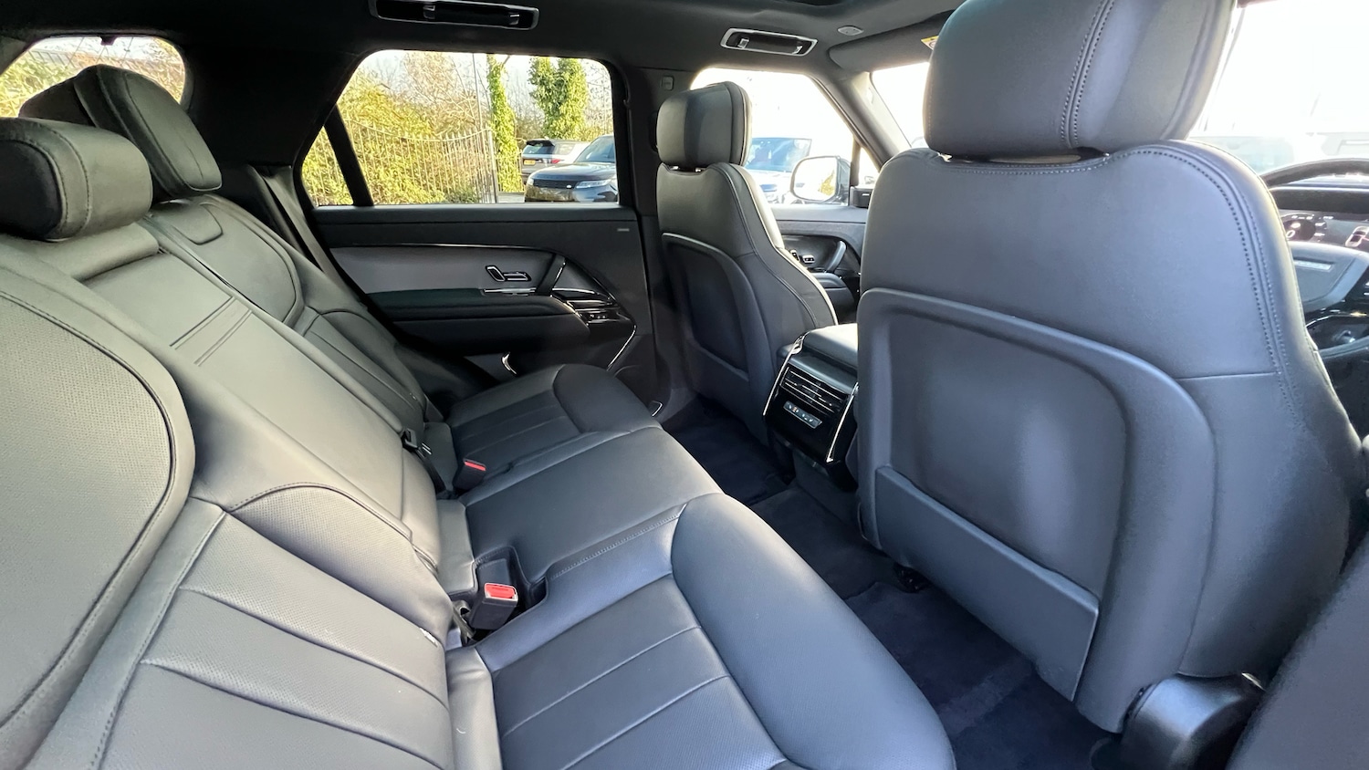 Used Land Rover Range Rover Sport 2024 for sale - 76637580: Photo 32