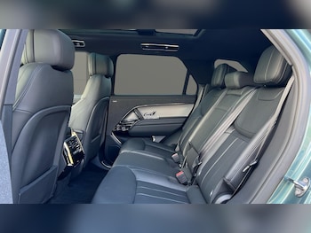 Used Land Rover Range Rover Sport 2024 for sale - 76637580: Photo