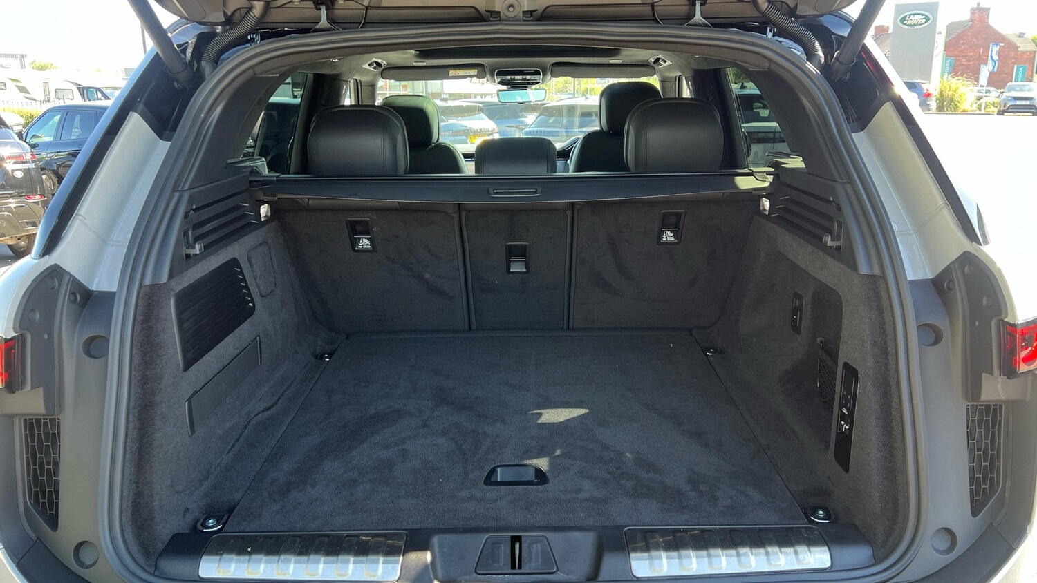 2024 Land Rover Range Rover Sport 3.0 D300 Autobiography 5dr Auto Diesel Estate - Picture 10 of 24
