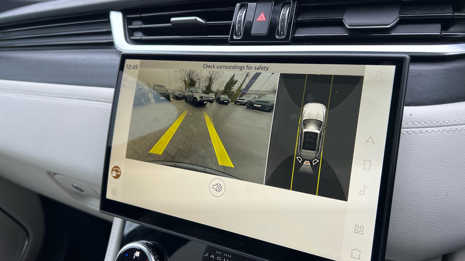 Used Jaguar F-Pace 2023 for sale - 77452992: Photo 12