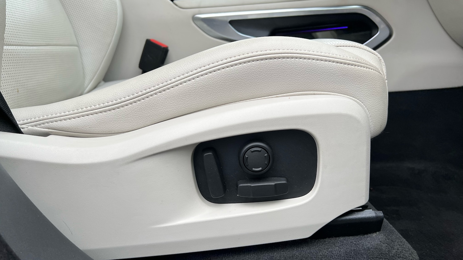 Used Jaguar F-Pace 2023 for sale - 77452992: Photo 35