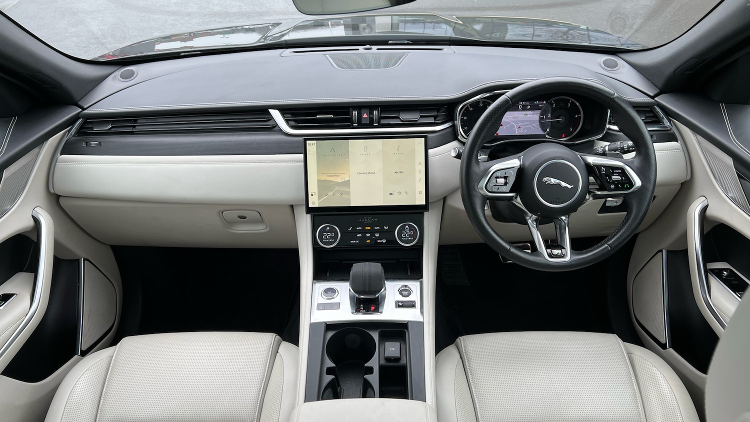 Used Jaguar F-Pace 2023 for sale - 77452992: Photo 9