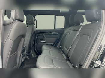 Used Land Rover Defender 2026 for sale - 79585321: Photo