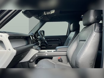 Used Land Rover Defender 2025 for sale - 78555152: Photo